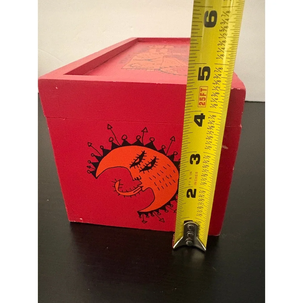 Jose Cuervo Reserva de la Familia 1996 Wood Box Manuel Velazquez Red Folk Art